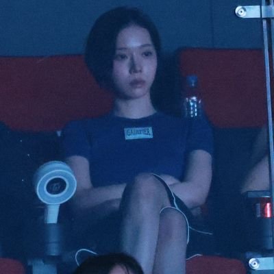Más personal que fan account.
Becky mi novia, Lauren mi esposa, Chaeyoung el amor de mi vida y Winter todo lo anterior.
