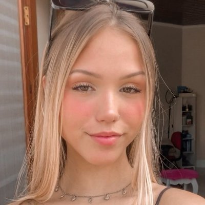 MollyDavid63388's profile picture. Music Is My Life. 🎧