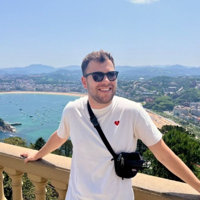 👐🏛️ Fisioterapeuta, politólogo en proceso y medio músico | 🌹🇮🇨 @psoecanarias @jscanarias | 🌅 Amanece, que no es poco.