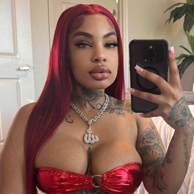 your fave BIG BOOTY SLUT 💦😈 ONLY XXX PAGE ‼️all natural 🍑 NO MEETS NO COLLAB 🚫🙅🏽♀️ follow my back up @kiababii_03 ✨IG officialqueenxkiaa