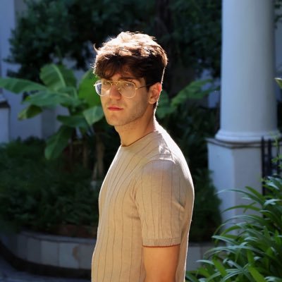 20 y.o🇮🇹 VGC player wannabe // Former LoL player/staffer: @NOVOEsports @ENEMI3S, @ERGaming_ // @Unibocconi Economics and Management student