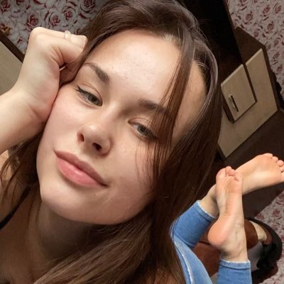 Natural 22yr old girl petite*, Message me to buy my content and hookup meetups 08 Always horny & up for fun do take a look at all my links ;) fee bf meetup