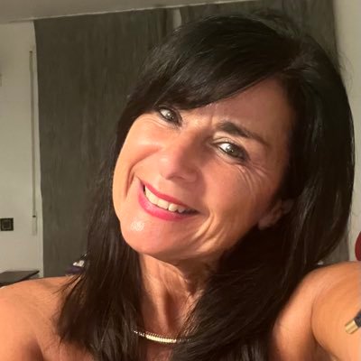 Nuria López Roca Profile