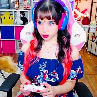 🐉 Lucky girl that sings and endures 💎 🌹 I luv anime, games, spirit, stars 🍒🎮 🌙 aka @katlispi 🦋☀️🍄🔮 My sites, Music & WhatsApp 🎧👇🏻 🍀