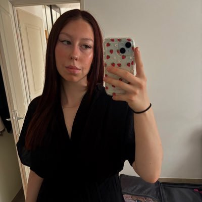 lpzzns's profile picture. ⚕️