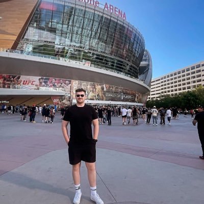 Nerdy guy exploring the sporting/events world for a living! 🏉 / ☕️ / 🤼♂️ / 🥃 / ✈️ / 📚/ 🇮🇪