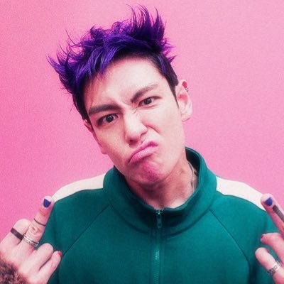 ๐'๐ฆ ๐ ๐ฅ๐๐ ๐๐ง๐, ๐๐๐๐๐๐. Profile