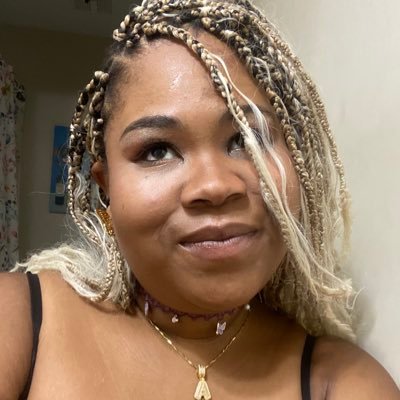 She/her The Ruler Of All That Is Evil I am the best. And my Cash App $AmaniTheBest Love it live it breath it. Sag🌞 Cancer🌕 Cancer 👆🏽