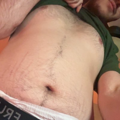 20 / TX / Into diapers for some reason and other gay stuff😅 / Dms open for teasing and friends🥴 / 18+