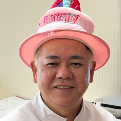 元船橋市医師会会長、医療法人社団弘成会理事長、平成6年9月 コミュニティクリニックみさき(診療所)を開業。 平成11年八千代市に介護老人保健施設「八千代ケアセンター」 平成27年鎌ケ谷市に特別養護老人ホーム「コミュニティホームくぬぎ山」