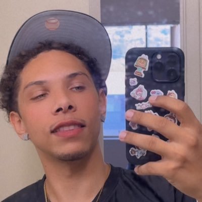 🇺🇸🇫🇷🇲🇽 NSFW 18+ • SC: Heskenn • Insta: Heskenn_ I sell content hmu
