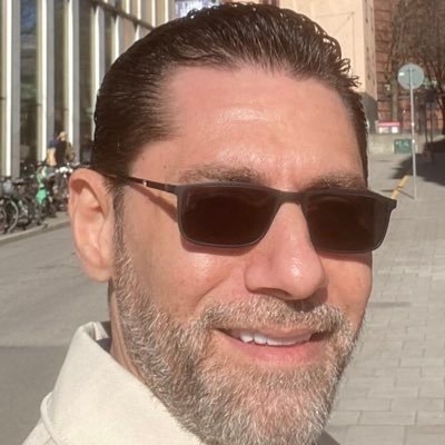 Independent researcher specializing in Syrian affairs - political critic