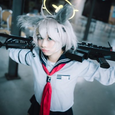 Welcome to Franxia’s secret corner (Freelance cosplayer + commissions) Obsessed with cool weapon-tacticool girls, cuz they’re just awesome🩷