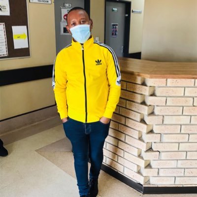 TshephoSes's profile picture. In abusive relationship with Orlando Pirates.