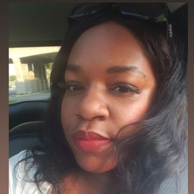 Sandra From Le Block Profile
