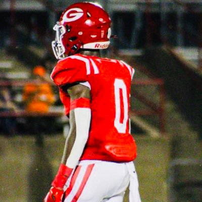 Le’Zavian Gibson Profile
