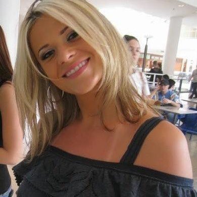 Alexand21129523's profile picture. 