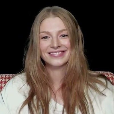 dearlyghost's profile picture. e amanhã não seremos o que fomos nem o que somos