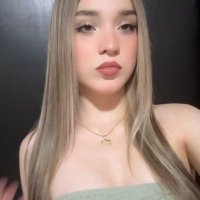 re (@ninaszrrr) 's Twitter Profile