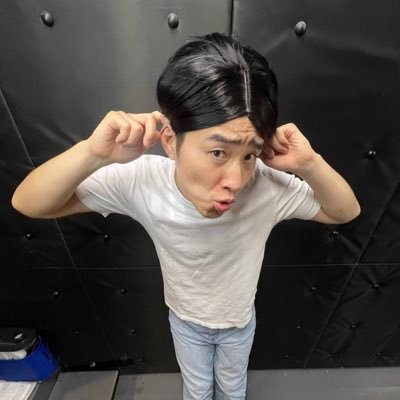 HVLbFhu7OM70768's profile picture. 