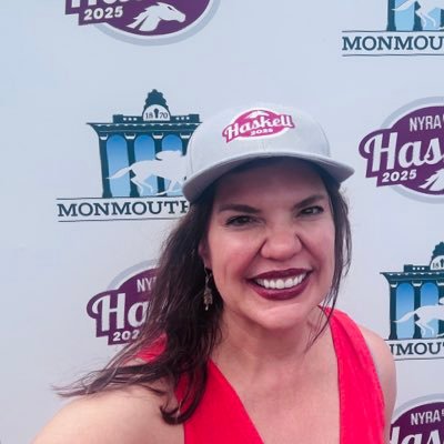 Travel nurse, freelance writer. Horse racing is my passion🐎St.Louis Cardinals!⚾️ GB Packers 🏈 Memphis GRIZZ 🏀PGA Volunteer ⛳️Running👟