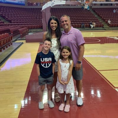 Coach_Hamlin's profile picture. Married to @saramakenzie | Dad to Knox and Scarlett | Basketball Coach