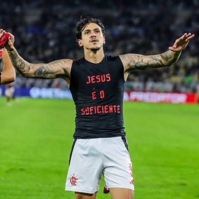 aq só tem mitadas
//
top 1 fan do donny, do stark e do laios