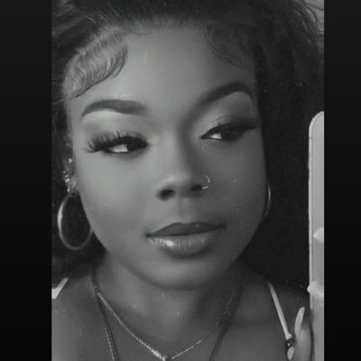 | kittitian 🇰🇳 | fiu alum 🎓 | msc. counseling 🦈 | book lover 📚 | aesthetics & values 🌸