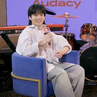 yraunaj32's profile picture. I need you like a heart needs a beat.♡ #BTSARMY @BTS_twt ⋆☽˚｡⋆บังทันเจ็ดคนหวานเจี๊ยบหวานใจ ꙳💫⋆* ꔛ