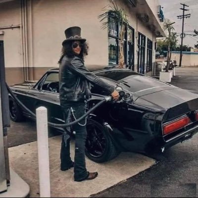 guitarist and artist ~ SLASH ME NOTOU!! @xerecaodoslash