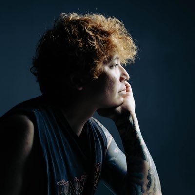 ポテトマンのベース、作曲してます。左腕が宇宙。シクヨロ！λ λ λ λ @themadpotatoman 楽曲はここから！！https://t.co/oxeWMX9iQD