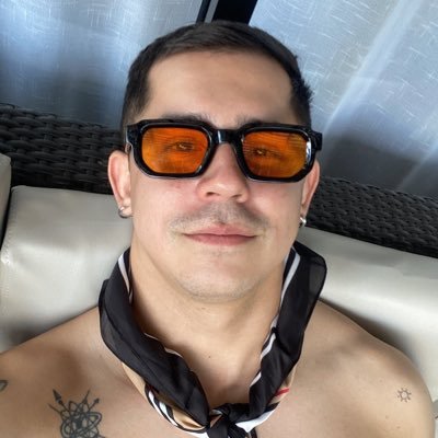Soy menos de lo que digo, Mucho hablan poco hacen