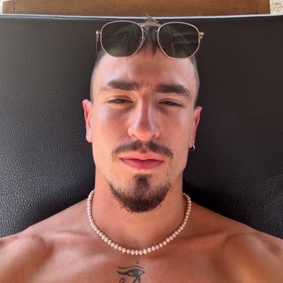 HenryCampuzanoT's profile picture. join and have fun 👇🏻😎