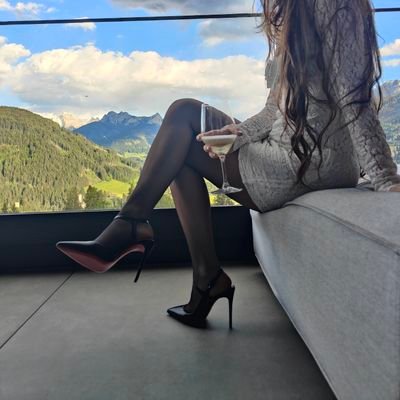 👠MoneyMiss. 35🦶
Metodi di 💸 UNICI accettati
PayPal in pvt https://t.co/xjSdV4V5CU
https://t.co/RXitUlXdEu presentati con educazione.