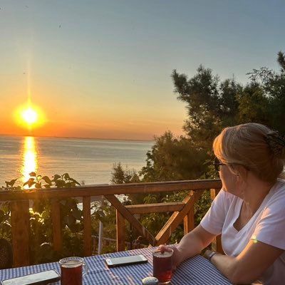 “Bilinç, esas itibariyle toplumsal bir fenomendir. Tek bir beynin veya zihnin mülkü değildir.” Steven Rose