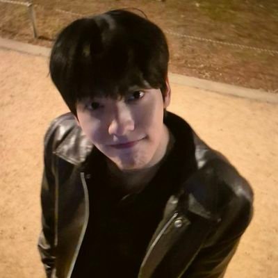 page_sccbin's profile picture. I will protect my 5 stars @TXT_Members