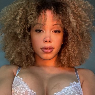 your fav trans woman 🏳️⚧️free free to dm okay ❤️🏳️⚧️