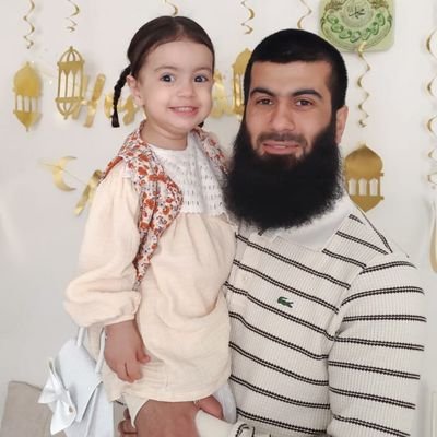 لَا اِلَهَ اِلَّا اللهْ مُحَمَّدُ الرَّسُولُ اللهْ ☝️•Evli ve bir kız babası•