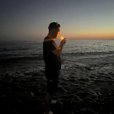 ac6237021's profile picture. Tek erkeğim  yaşim 30 İzmir'de oturuyorum kalite asla tesadüf deyildir😉