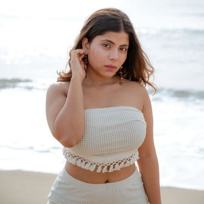 🇮🇳 • she/her | Where self-love meets style 💅🏼
| Fashion & Lifestyle
| Couture, confidence and curves. | https://t.co/wExMW6UbJy