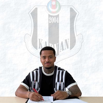 KyleSpence10's profile picture. professional footballer