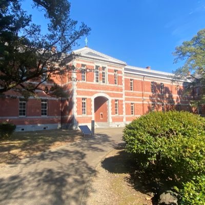 8GU8RLQNPpQxvp7's profile picture. 無言フォローをお許し下さい。 熊本在住､生業:事務職､趣味:映画鑑賞､小説（夏目漱石「こころ」「三四郎」､小泉八雲（ラフカディオハーン）「ON A BRIDGE」）たまにラフカディオハーンが降臨､バイク:ホンダモンキー125､ホンダCL250､たまに自宅で親戚から貰ったピアノ弾いています。