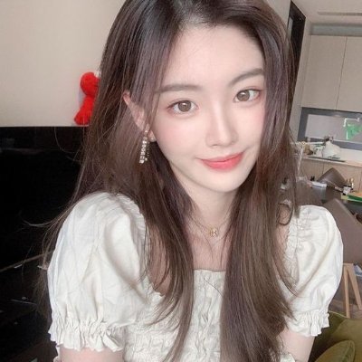 LilyW78173's profile picture. 