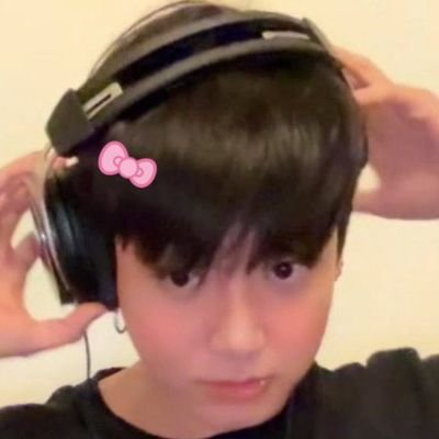 halloo✨ FA @BTS_twt 💜 | Random Acc |Free 🇵🇸| My Acc My Rules | Let's Interact More With Me🤍 | ISTP-T