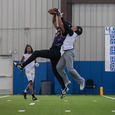 2028📚🎓| height, 6’2| weight 183 |DE&CB&WR mcgeemarlon1@gmail.com