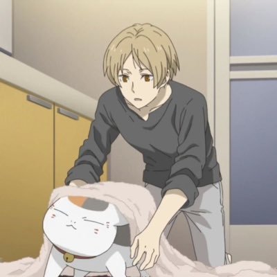 maiii_miii's profile picture. イラスト垢 遅筆　絵柄模索中