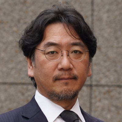 伊藤耕一郎。1972年京都生まれ。国際税務・金融に強い東京在住関西人公認会計士・税理士。外資系証券での金融商品開発・大手会計税務事務所の経験ありです。三カ国語(日本語・英語・関西弁)しゃべります。洛星・京都大学工学部卒。