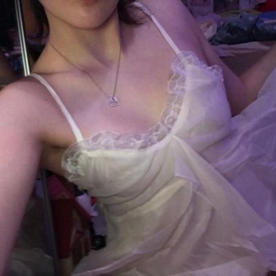 Degenerate cumslut in London 🇬🇧
Slave of @inlondonnnnn 🇨🇳
DM to abuse and use me :) always welcome to meet me and my master