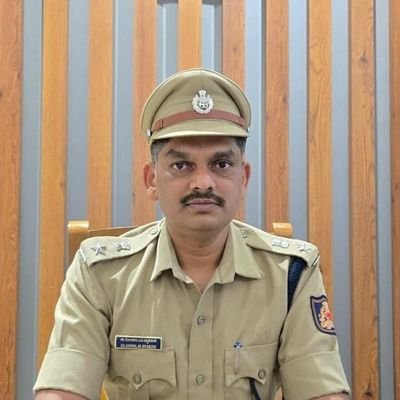 Official twitter account of Deputy Commissioner of Police, Traffic South Division, Bengaluru City. For Emergency dial 112