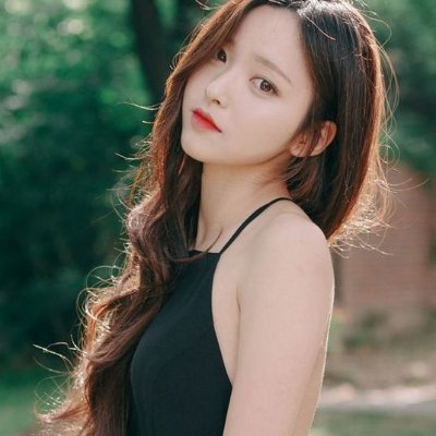 VioletSmit35500's profile picture. 